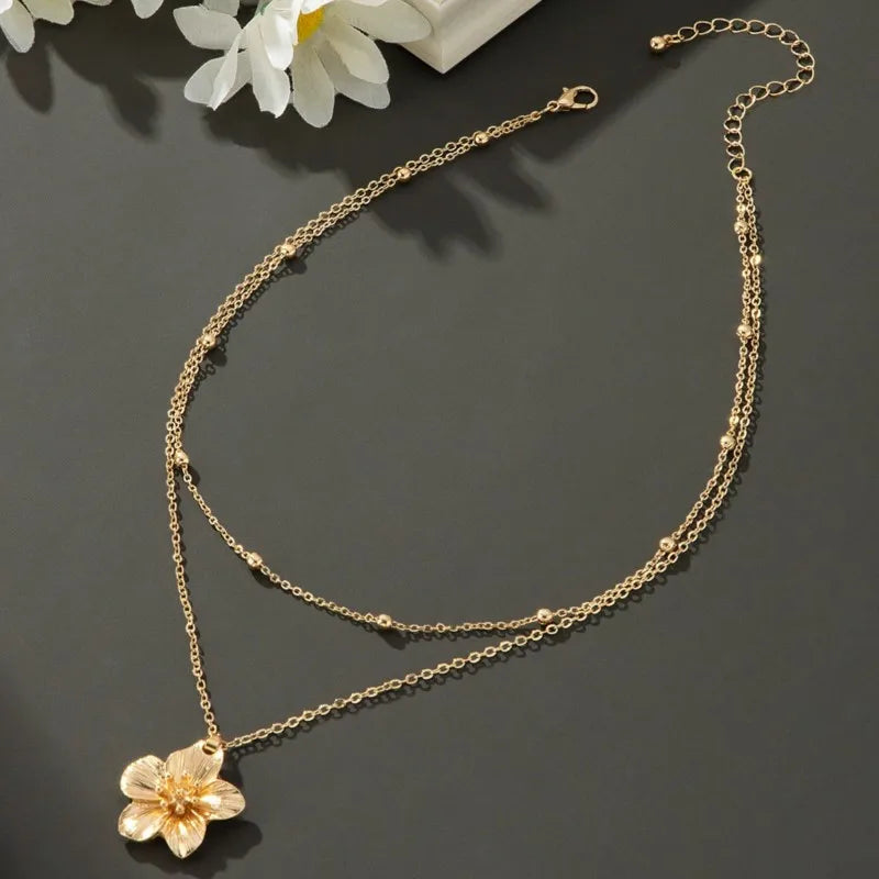 Collar Flor Dorada