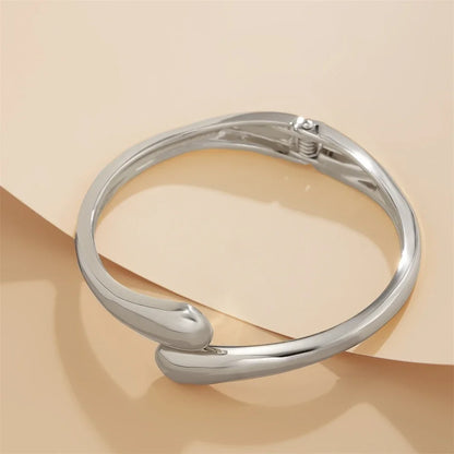 Pulsera gota plateada
